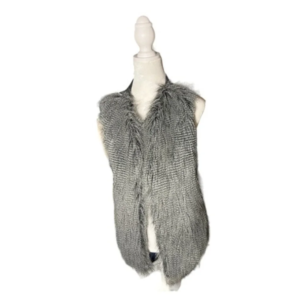 New York & Company Faux Fur Vest Women's Size Medium Grey‎